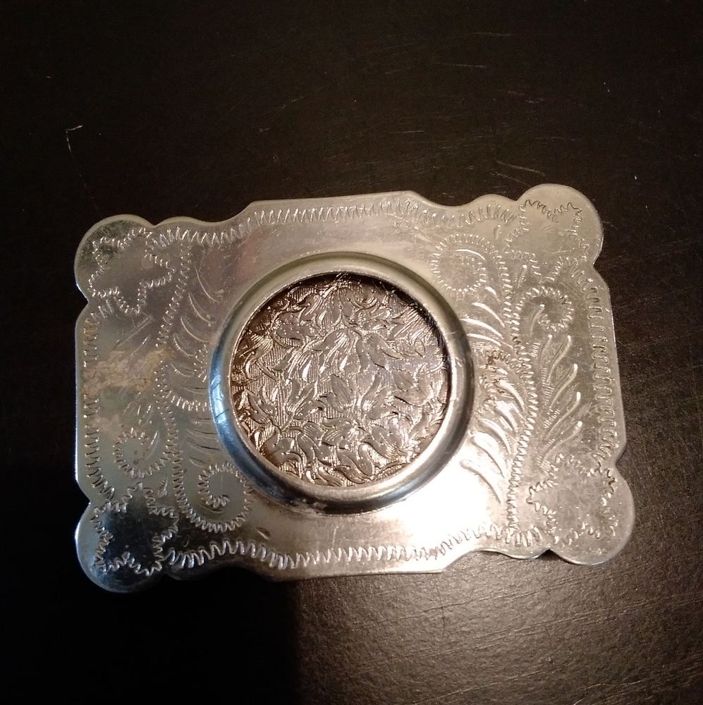Belt buckle coin holder